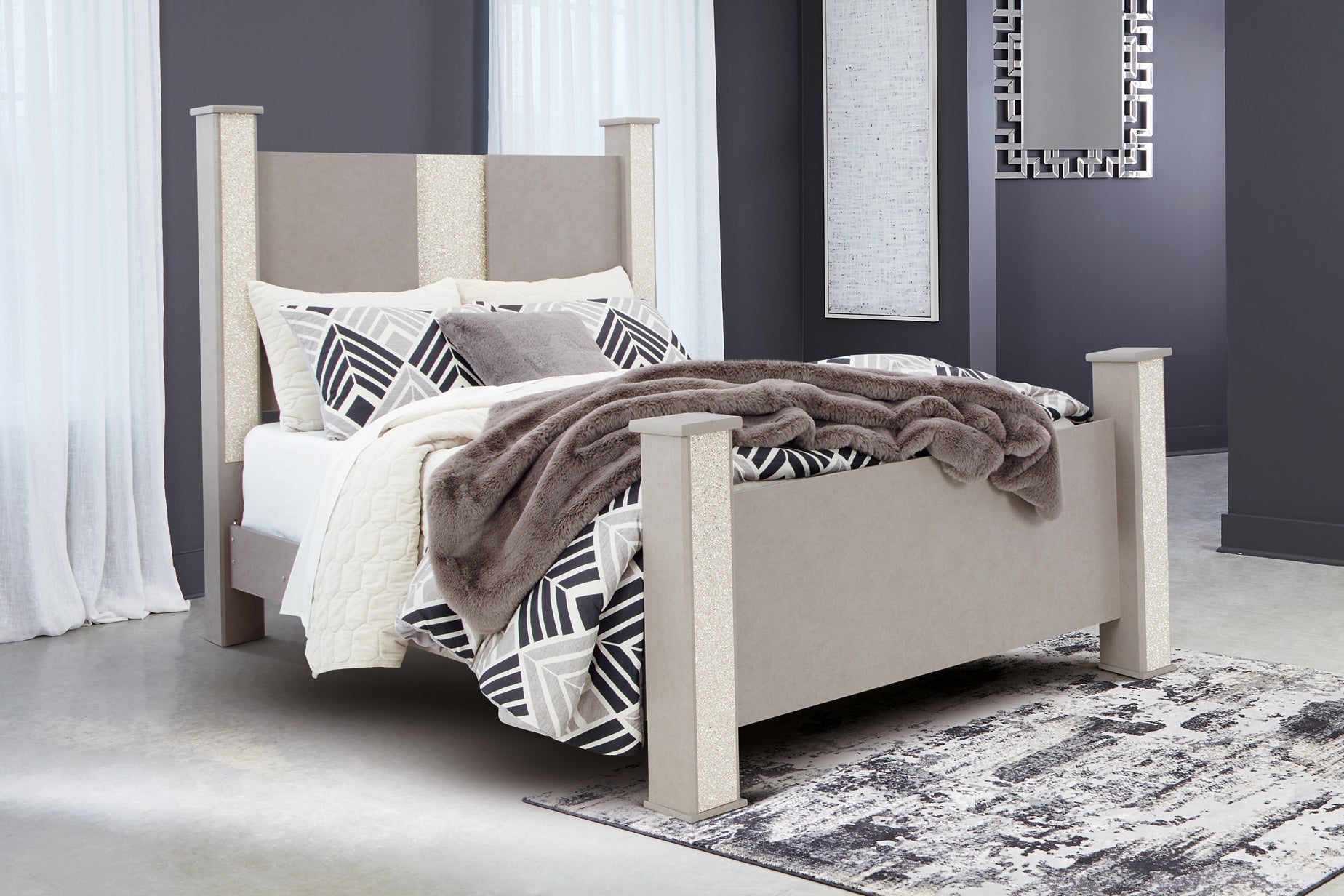 Surancha Queen Poster Bed with Mirrored Dresser and Chest Signature Design by Ashley®