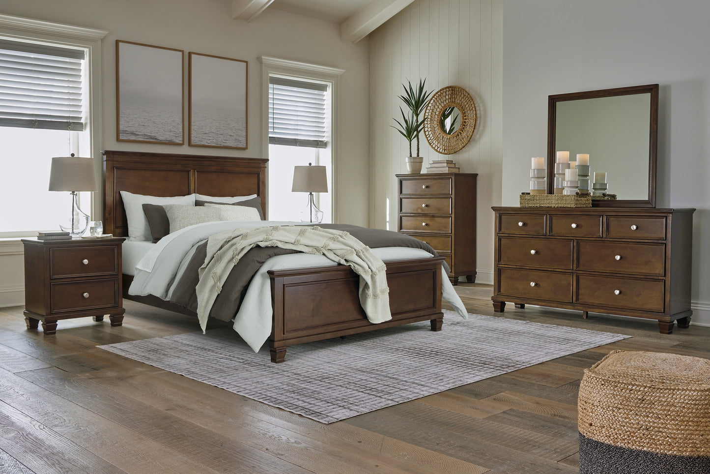 Danabrin Queen Panel Bed with Mirrored Dresser, Chest and Nightstand Signature Design by Ashley®