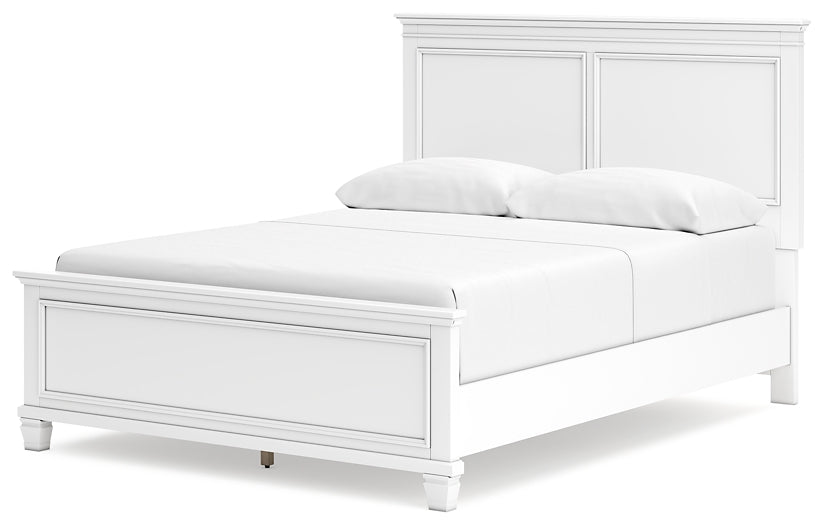 Fortman Queen Panel Bed with Mirrored Dresser and Nightstand Signature Design by Ashley®