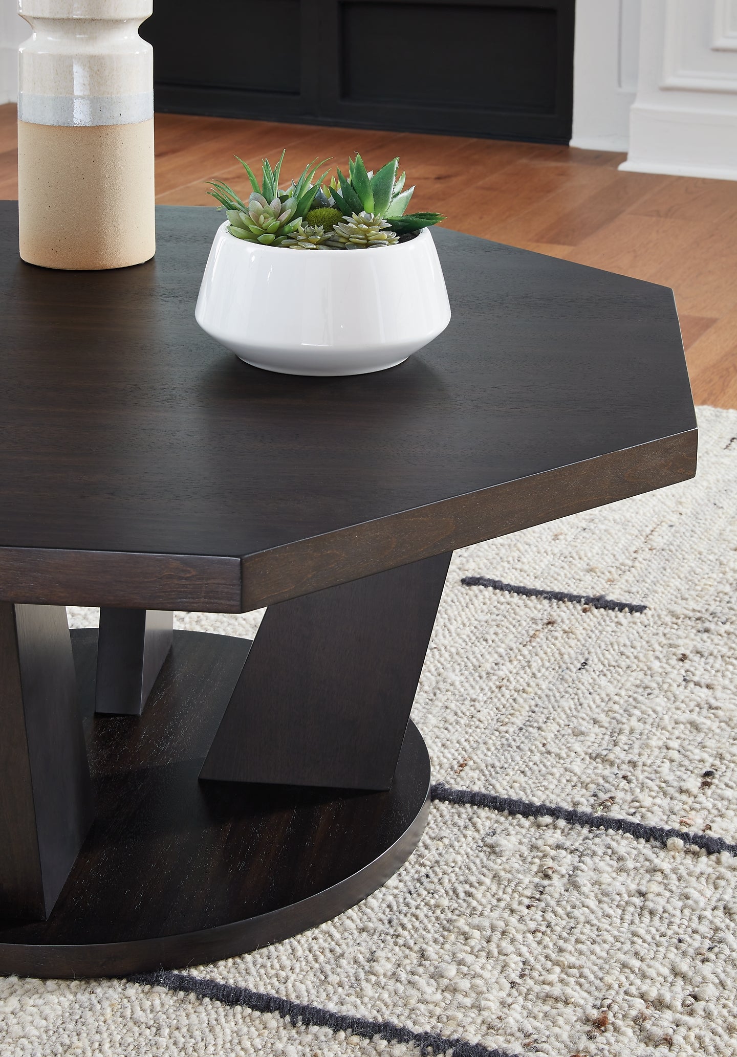 Chasinfield Coffee Table with 1 End Table Signature Design by Ashley®