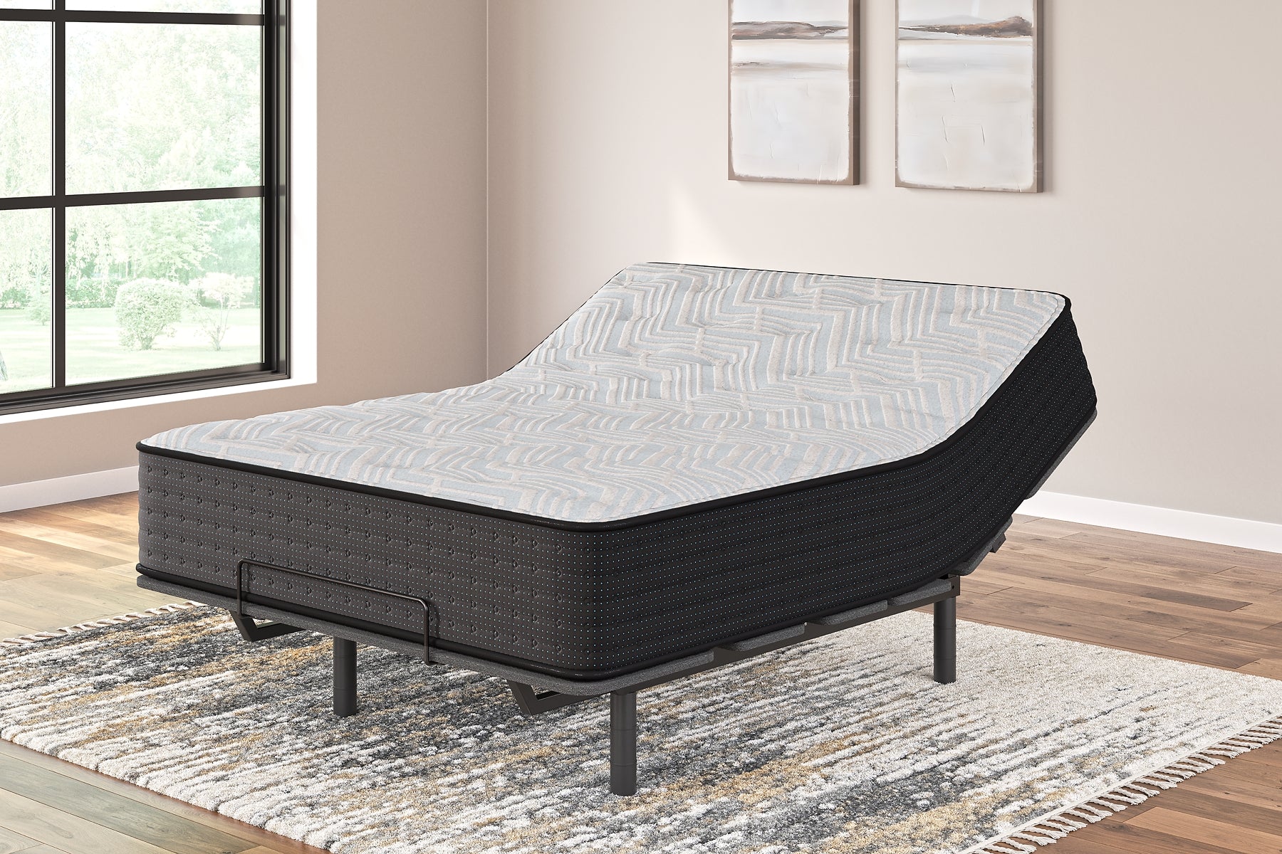 Palisades Plush Queen Mattress Sierra Sleep® by Ashley