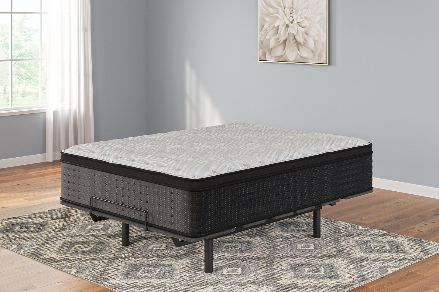 Palisades ET Queen Mattress Sierra Sleep® by Ashley